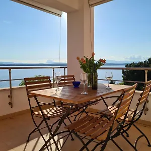  Apartment Golden View